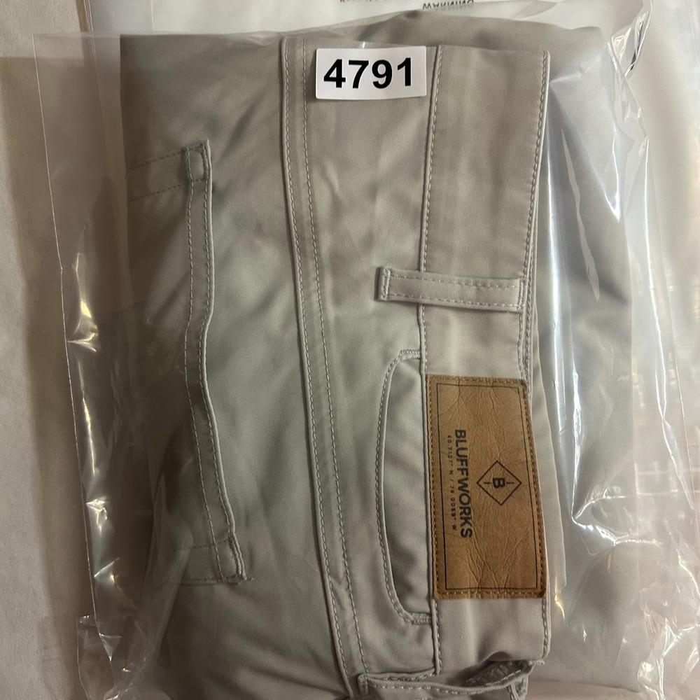 Bluffworks Ascender 5 Pocket Pants Mens 36x30 Gray Flat Front Stretch "Read" - Picture 15 of 15